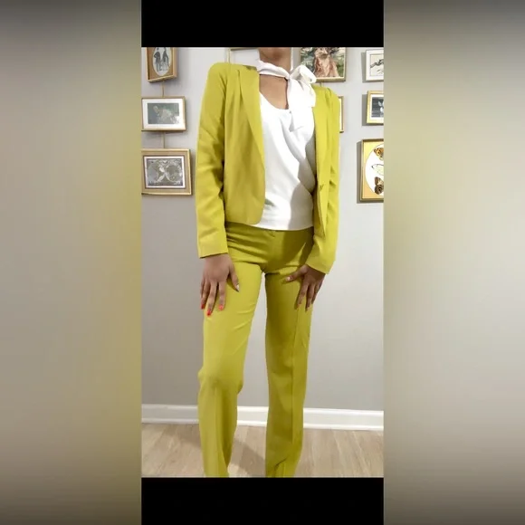 BCBGMaxazria chartreuse blazer pantsuit set - Picture 2 of 8